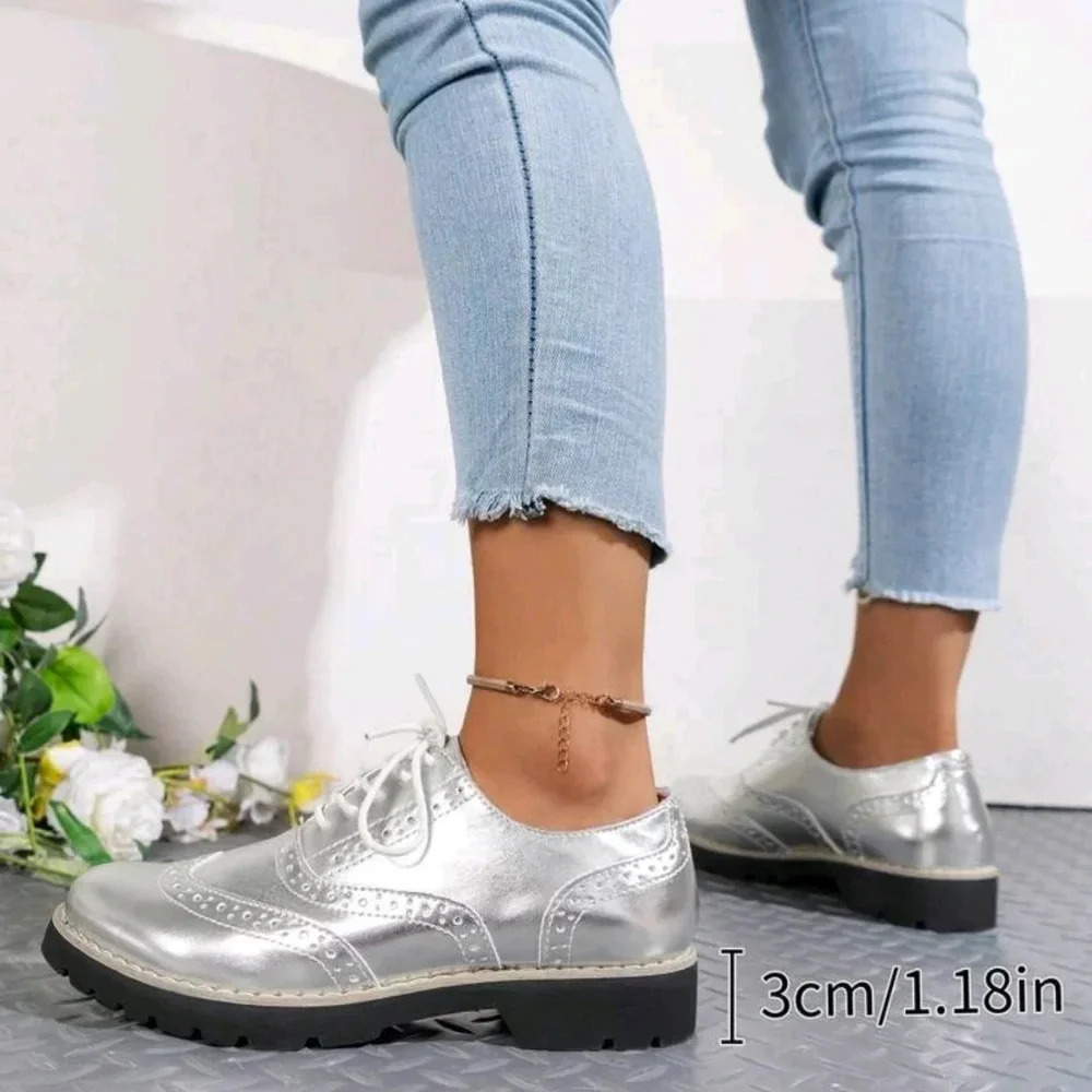 Women's Silver Lace-Up Comfortable Flat Oxfords, Classic Round Toe Brogues - Picture 2 of 8